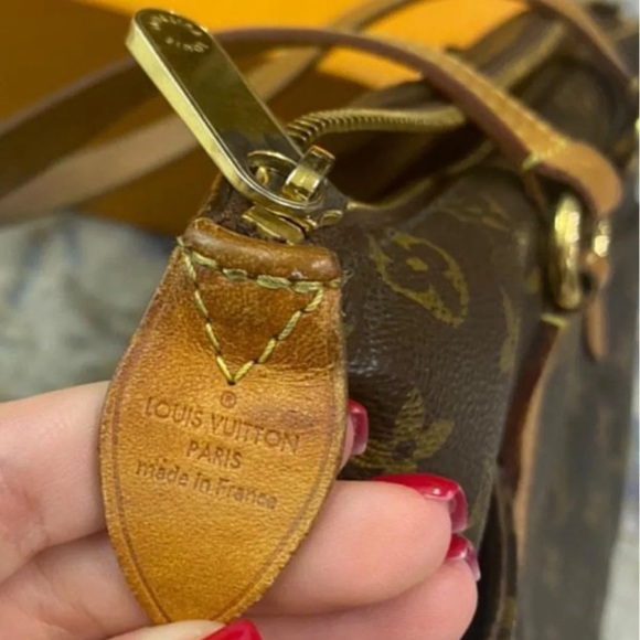 Louis Vuitton Totally Monogram PM tote - Picture 11 of 12